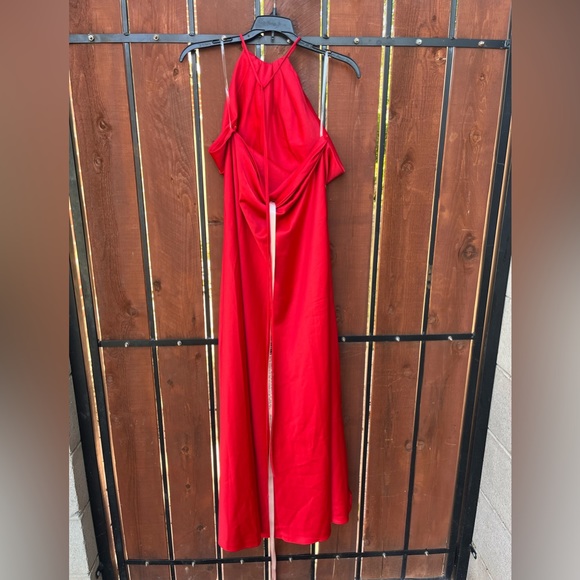 New House of CB ZANAB THIGH SLIT MAXI DRESS size small red rose - Picture 3 of 10